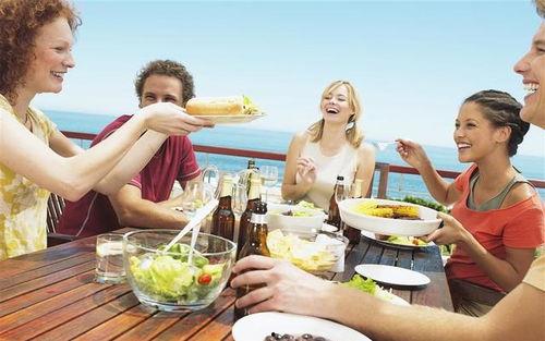 莱州娱乐吃瓜过年,吃瓜过年，欢乐无限