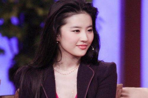 娱乐吃瓜君刘亦菲采访,揭秘娱乐圈女神的幕后故事